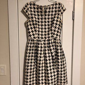 Black and Cream Houndstooth Elizabeth McKay Dress Size 6